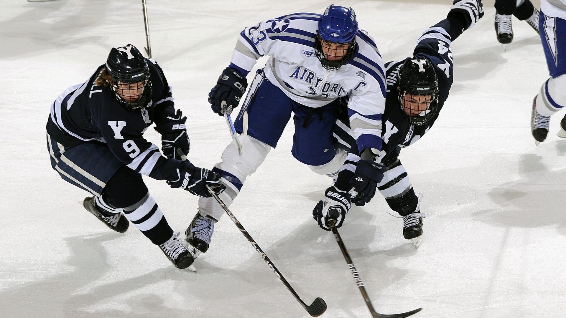 意甲球队利用大数据构建后防站位-抢断成效分布模型